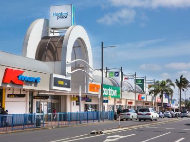Hunters Plaza