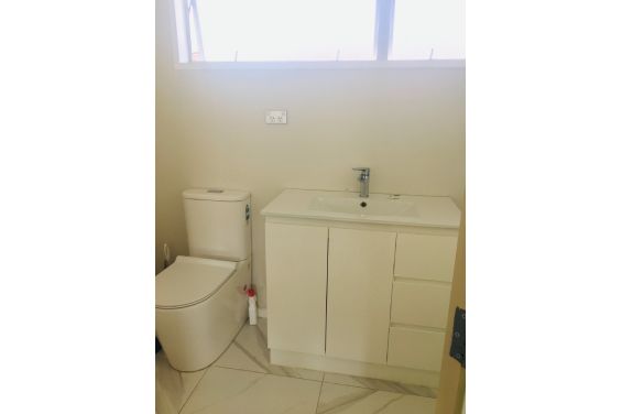Studio - bathroom